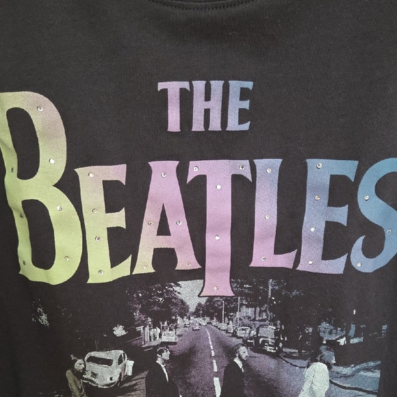 The Beatles Black Abbey Road Tee with Multicolor Design - Picture 4 of 5